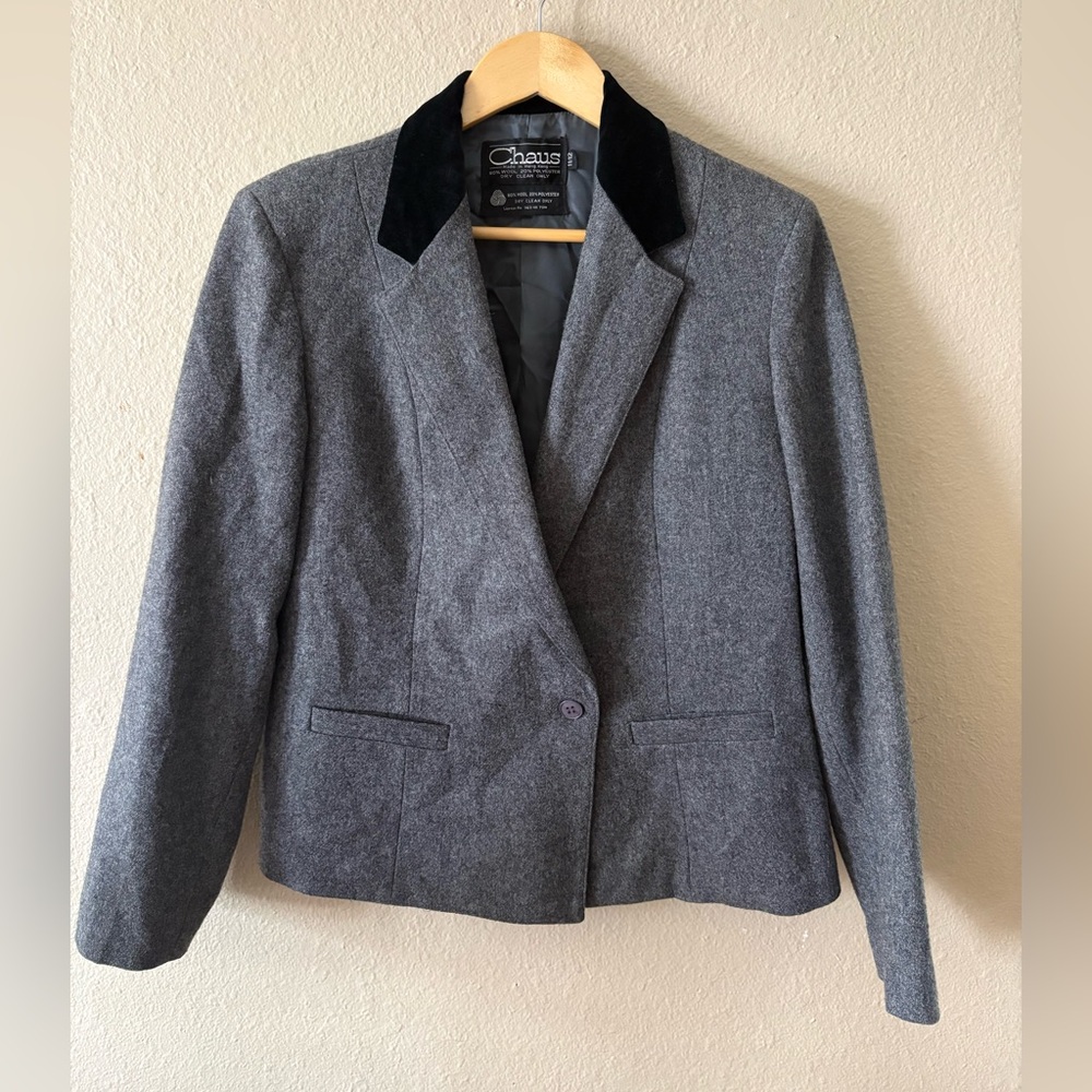 Chaus Women's 12 Gray 80% Wool Blazer Black Velvet Collar Equestrian Vintage